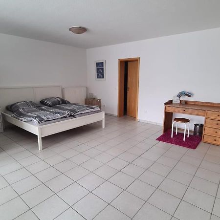 Ruhige Ferienwohnung Am Rande Des Nordschwarzwalds Straubenhardt Luaran gambar