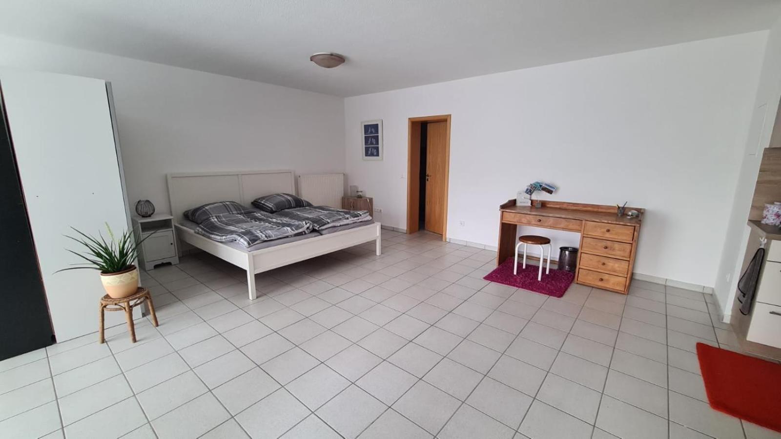Ruhige Ferienwohnung Am Rande Des Nordschwarzwalds Straubenhardt Luaran gambar
